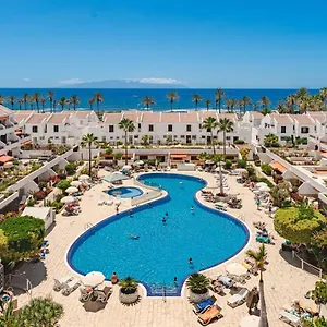 https://villa-in-parque-santiago-1-sea-view-and-all-the-confort.in-canary-islands.com