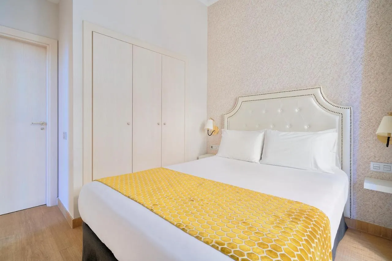 Tandem Soho Suites Málaga 0*,