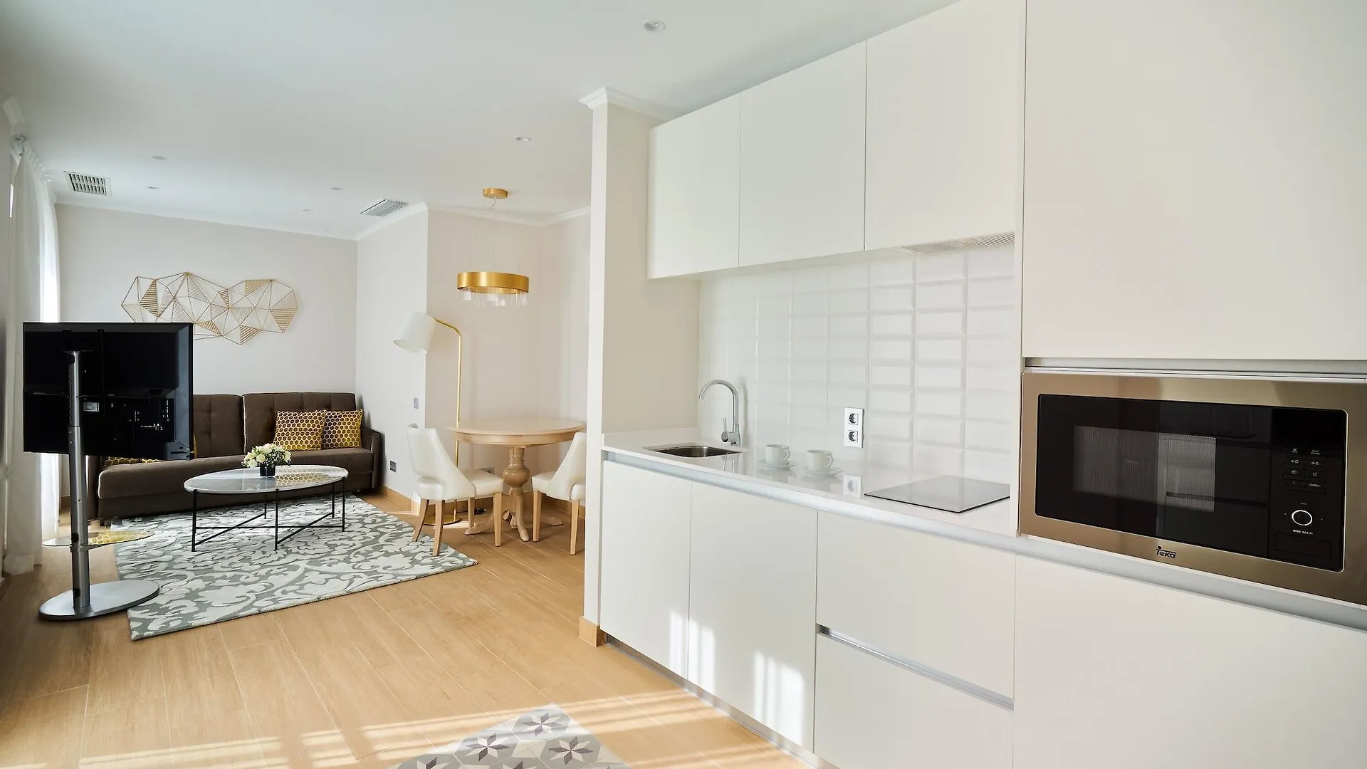 Tandem Soho Suites Málaga 0*,